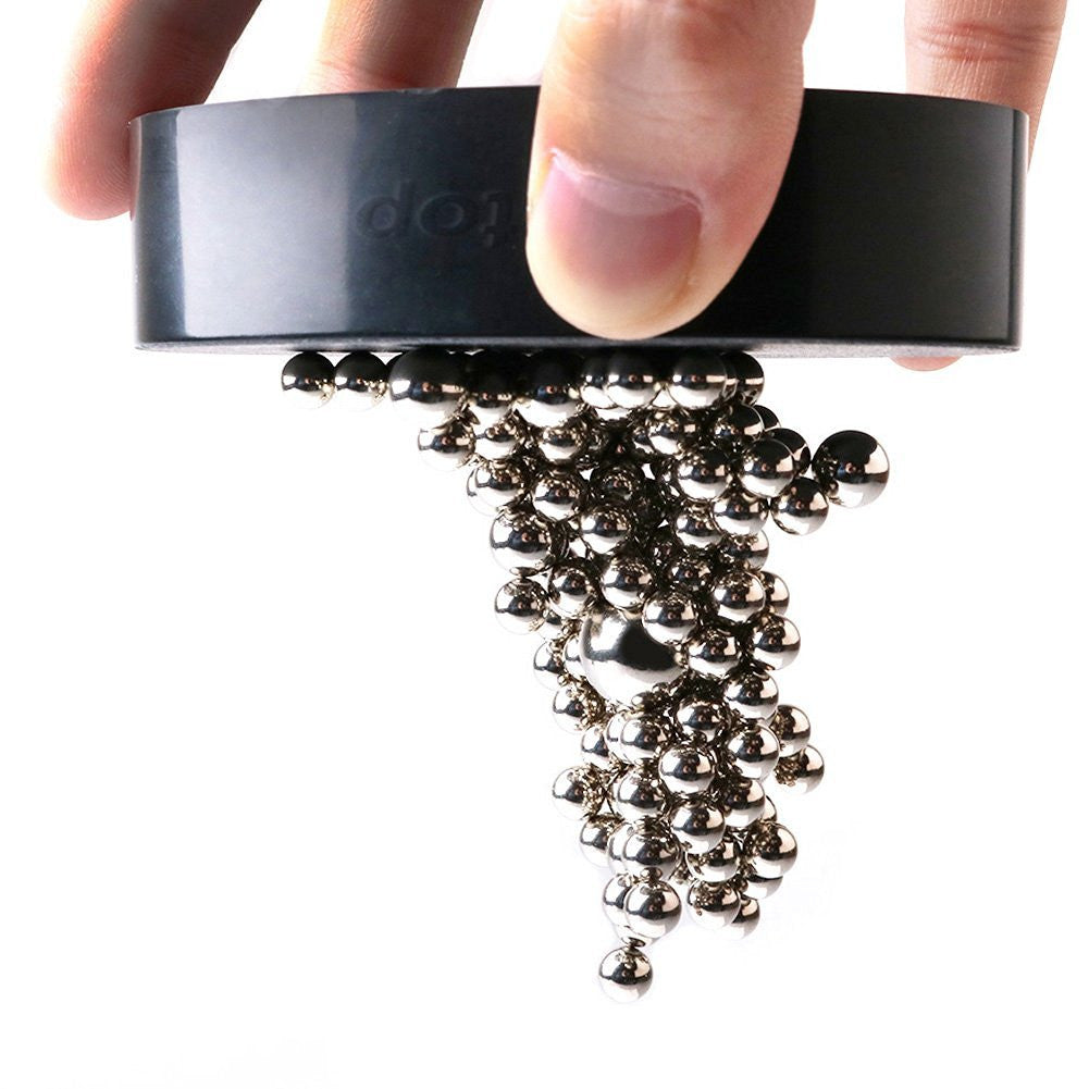 Magnetic Sculpture Desk Toy